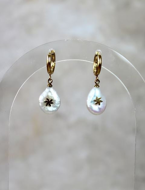 Huggies - Baroque  Freshwater Pearls