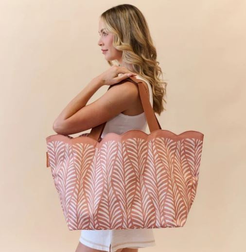 Scalloped Beach Bag- Mocha Fern
