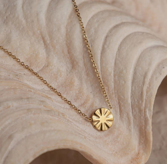Vikto Necklace